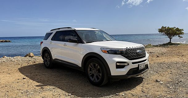 Ford Explorer SUV Limited met 7 stoelen ( 2024 )